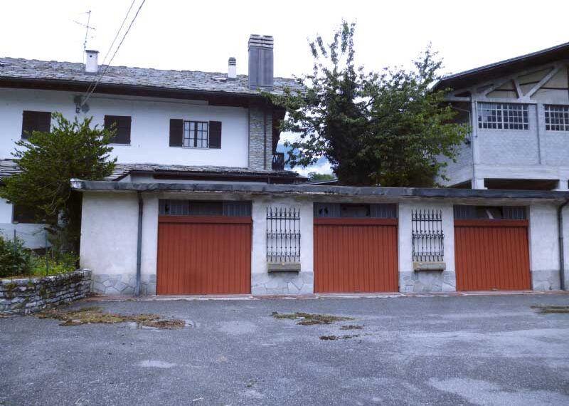 Albergo-vendita-la-salle-1